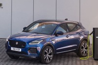 ジャガー E-PACE 改良新型、初のPHV設定…2021年欧州発売へ 画像