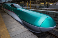 カメラを胸に着けた警備員が巡回…JR東日本の新幹線で実証実験へ 画像