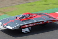 コロナ禍で鈴鹿を走れなかった高校生たちのソーラーカー、トヨタディーラーでお披露目 11月27日から 画像