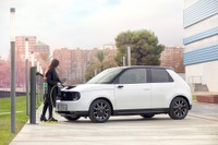 ホンダe、ドイツカーオブザイヤー受賞…日本車初 画像