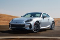 【スバル BRZ 新型】新型エンジン搭載で走りを進化、安全性能も強化 画像
