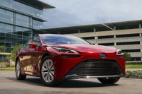 トヨタ ミライ 新型、燃料電池システムを一新…12月に米国発売 画像