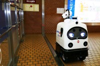 地下街でロボットによる無人消毒液散布 日建設計シビルとZMPが実証実験を実施 画像