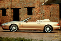 アストンマーチン『DB7ボランテ』4シーター……やっぱり英国の伝統 画像