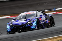 【SUPER GT 最終戦】RAYBRIG NSX-GTが残り数百メートルで逆転優勝、チャンピオンを獲得 画像