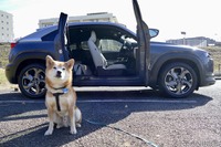 【柴犬ハルの気になるクルマ】マツダ MX-30 のフリースタイルドアと愛犬の相性 画像
