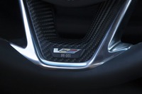 キャデラックのメルセデスAMGやBMW M対抗…ブラックウィング 2月1日から米で受注 画像