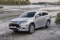 三菱 アウトランダー 、欧州ベストセラーPHV SUVに 2020年 画像
