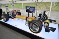 【トヨタ MIRAI 新型】高圧水素タンクにナイロン6樹脂を採用、宇部興産と共同開発 画像