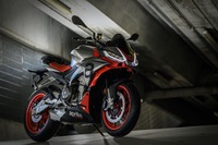 アプリリア、新型スポーツネイキッド『トゥオーノ660』の予約受注開始 価格は130万9000円 画像