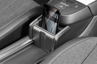 新型フィットにぴったりフィット、マルチ収納ポケット発売 カーメイト 画像