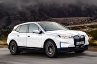 BMWの新型EV『iX』、航続は600km…2021年内に発売 画像