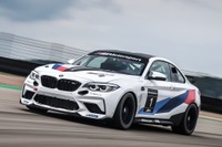 BMW M2 CS「レーシング」が実戦へ… 入門レーシングカー 画像