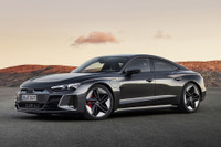 アウディ、南青山のブランドストアでVOGUEとコラボイベント---『e-tron GT』を一般公開 画像
