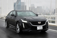 栄光ふたたび?最新のキャデラックは何が違うのか…『XT4』&『CT5』に“キャデ愛”あふれる岡本幸一郎が試乗 画像