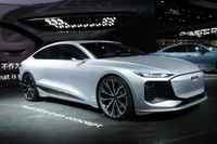 アウディ A6 e-tron コンセプト、次世代ライトはゲームも可能…上海モーターショー2021 画像