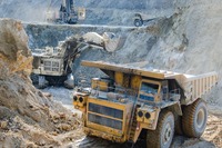 オペレーターの脳波を分析、鉱山運行管理を高度化へ 日立建機が豪社を買収 画像