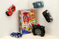 壁を走るクルマ、エアロスパイダー発売 画像