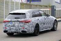 V8ターボ廃止?メルセデスAMG『C63ステーションワゴン』新型、4気筒PHEVで550馬力か 画像