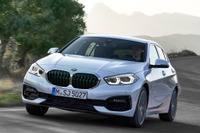 BMWが安全性や快適性をアップデート…PHVには専用エンブレム　7月から欧州で 画像