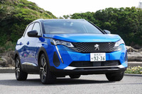 【プジョー 3008 ハイブリッド4 新型試乗】へぇ~プジョーもこんなクルマ作れるんだ…中村孝仁 画像