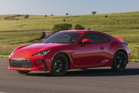 トヨタ GR 86、2.4リットルボクサーは228馬力…米国仕様を発表 画像