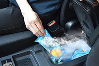 「氷も作れる」車載冷凍冷蔵庫が登場…スマホのワイヤレス充電機能も搭載 画像