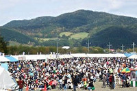 東洋ゴムのテストコースでサロマ大収穫祭を開催 画像