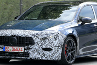「世界最強の4気筒」は揺るがない…メルセデスAMG A45、大幅改良でCクラス風に? 画像