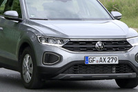 VW T-Roc、初の大幅改良へ…新フロントマスクを完全スクープ 画像