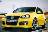VW ゴルフ GTI Pirelli…25年ぶりに復活 画像