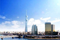 東京スカイツリーに最速と最長のエレベーター 画像