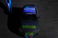 BMWの高性能EV『i4 M50』、セーフティカーに…電動バイク「MotoE ワールドカップ」 画像
