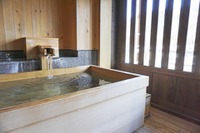 8月8日は「親孝行の日」、温泉・旅館へのドライブで感謝の気持ちを 定額カルモくん調べ 画像
