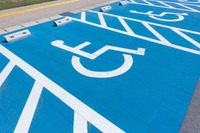 車いす使用者用の駐車施設、適正な利用を促進へ 国交省が検討会予定 画像