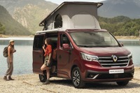 ルノーの新型ミニバン、キャンピングカーがデビューへ 8月27日実車発表予定 画像