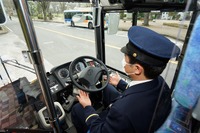 大型路線バスが自動運転で営業運行　横浜市内で実証実験へ 画像