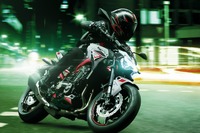 カワサキ『Z900』、ニューグラフィック発表、上位モデル「Z900 SE」も2022年春導入へ 画像