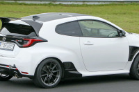 車名は「GR S」に!? トヨタ GRヤリス がさらなるパワーアップ、迫力の外観を激写 画像