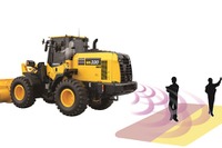 衝突検知警報システムをホイールローダーに搭載 コマツ 画像
