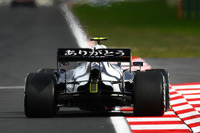 【F1 トルコGP】フリー走行2回目はハミルトンがトップタイム…レッドブル・ホンダはペレス4番手、フェルスタッペン5番手 画像