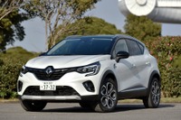 【ルノー キャプチャー 新型試乗】短い全長に、1800mmを切る横幅。これだけで「合格!」…岩貞るみこ 画像