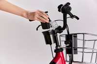 モバイルバッテリーを電動アシスト自転車のサブ電源に、ホンダが開発 画像