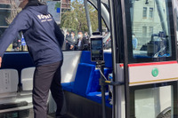 顔認証AIでキャッシュレス決済、岐阜市で自動運転バスの実証実験 画像