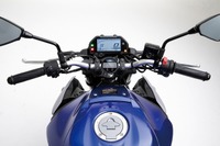 バイク専用GPSレシーバー登場…光と音で取締りポイントを通知 セルスター工業 画像