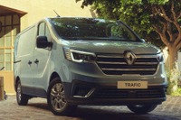 ルノー『トラフィック』改良新型、表情一新 11月16日実車発表予定 画像