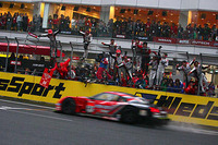 【SUPER GT 第9戦】決勝…GT-R、デビューイヤーに制覇 画像