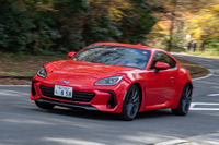 【トヨタ GR 86 & スバル BRZ 新型試乗】公道では評価が逆転!? 86×ATの意外な面白さ…中谷明彦 画像