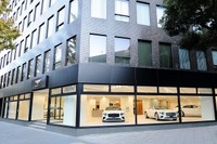ベントレー大阪、南本町に移転オープン…国内最大のショールーム 画像