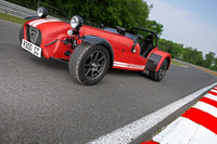 ケーターハム スーパー7 …人気車種が復活 画像